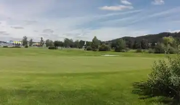 Golfové hřiště
