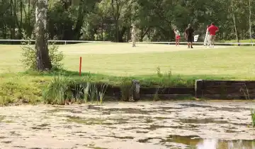 Golfové hřiště