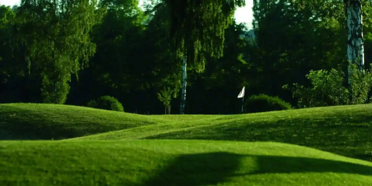 Golfové hřiště