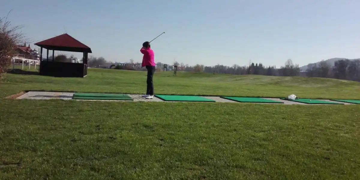 Golfové hřiště